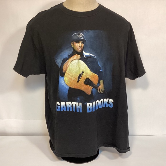 Vintage 2015 Garth Brooks Tour Man Against Machine T-shirt size XL - Picture 1 of 6